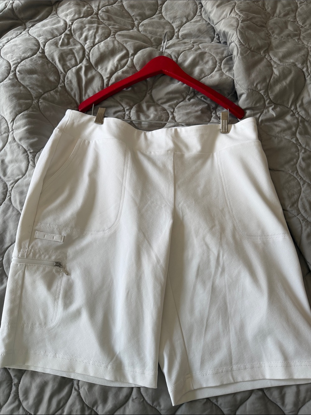Chico’s White Athletic Golf Shorts